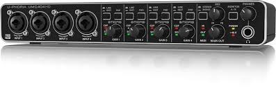 Behringer U-PHORIA UMC404HD